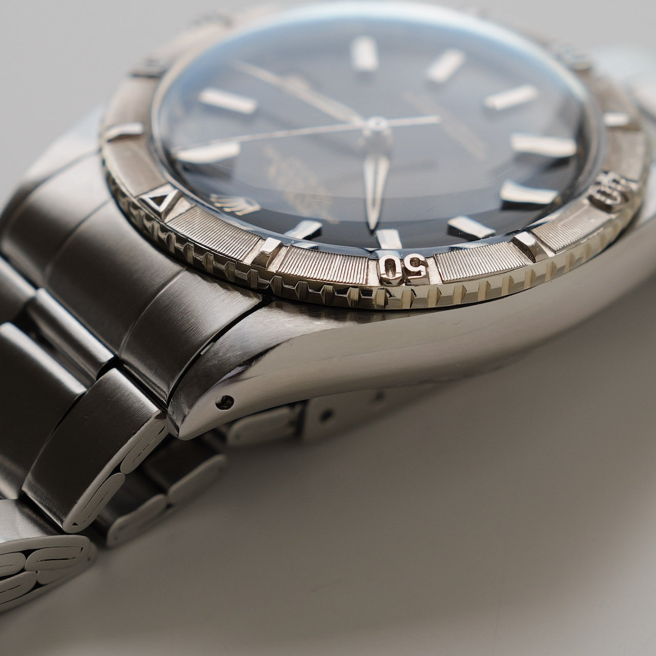 ロレックス/デイトジャスト6609/サンダーバード/ミラーダイヤル/WGベゼル/1959年ROLEX DATE-JUST Ref.6609 Turn-O-Gragh "Thunderbird"  Gilt Dial 1959