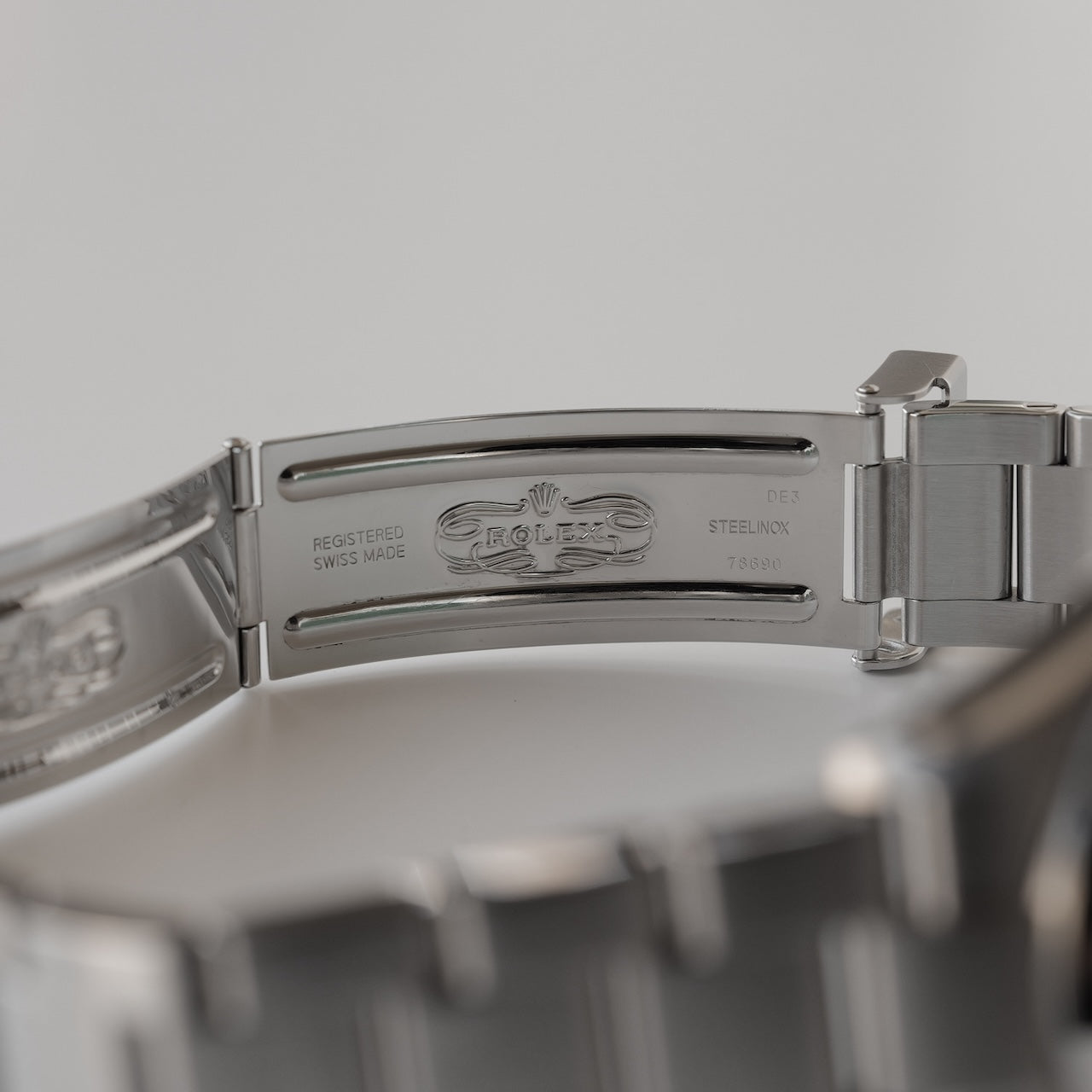ロレックス/エクスプローラー1/114270/P番/裏蓋シール有り/保証書付き/ROLEX EXPLORER1 Ref.114270 P Serial 2000y with Paper