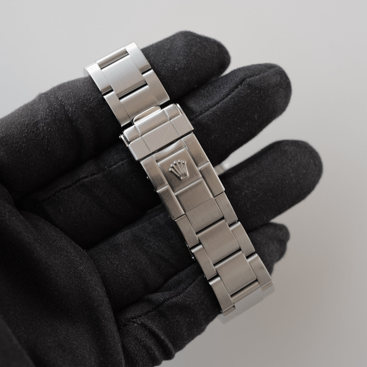 ロレックス/エクスプローラー1/114270/P番/裏蓋シール有り/保証書付き/ROLEX EXPLORER1 Ref.114270 P Serial 2000y with Paper