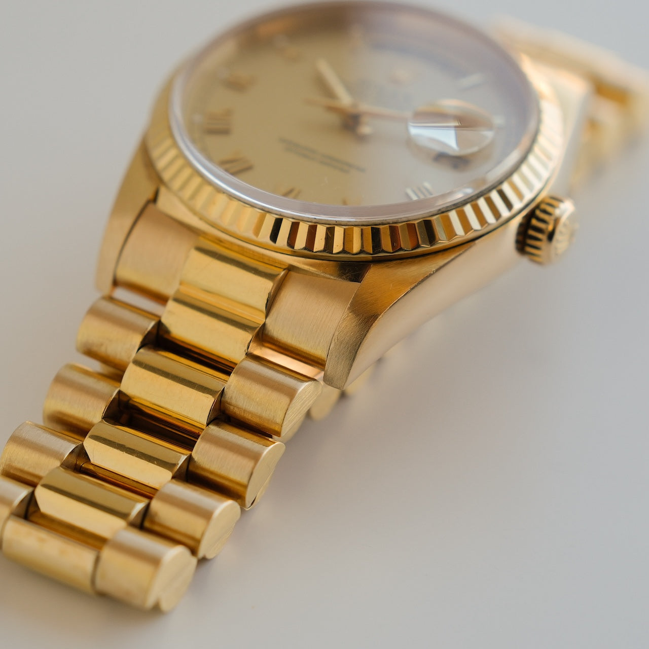 ロレックス/デイデイト36/18238/S番/ローマ数字/18Kイエローゴールド/ROLEX DAY-DATE 36 Ref.18238 18KYG "Roman" 1993 Box and Papers
