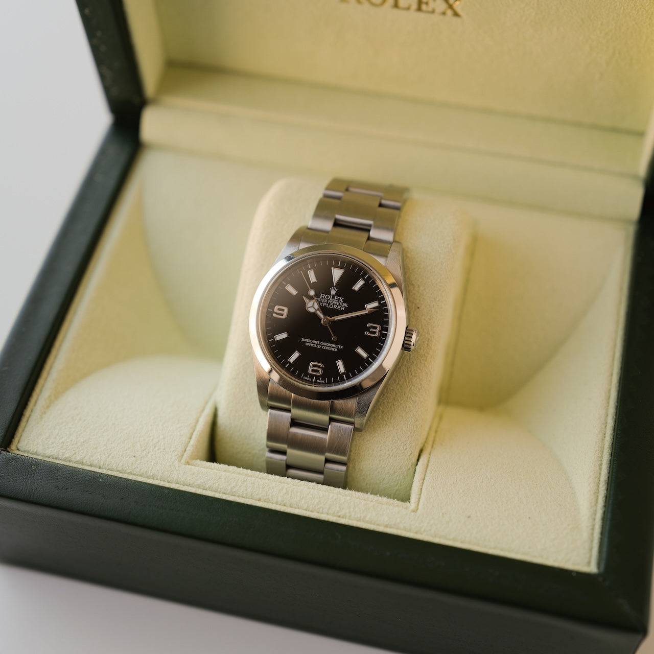 ロレックス/エクスプローラー1/114270/F番/保証書付きフルセットROLEX EXPLORER 1 Ref.114270 F Serial 2005 Full Set
