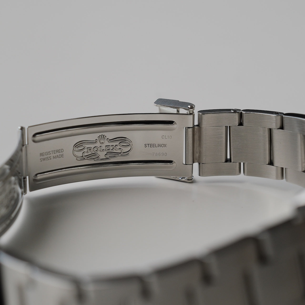 ロレックス/エクスプローラー1/114270/F番/保証書付きフルセットROLEX EXPLORER 1 Ref.114270 F Serial 2005 Full Set