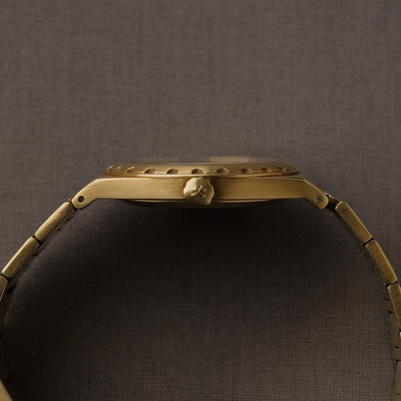 【ON HOLD】ヴァシュロン・コンスタンタン/222/46003/18Kイエローゴールド/1984年/箱付属/VACHERON CONSTANTIN 222 Ref.46003 Midsize 18KYG 1984 with Box