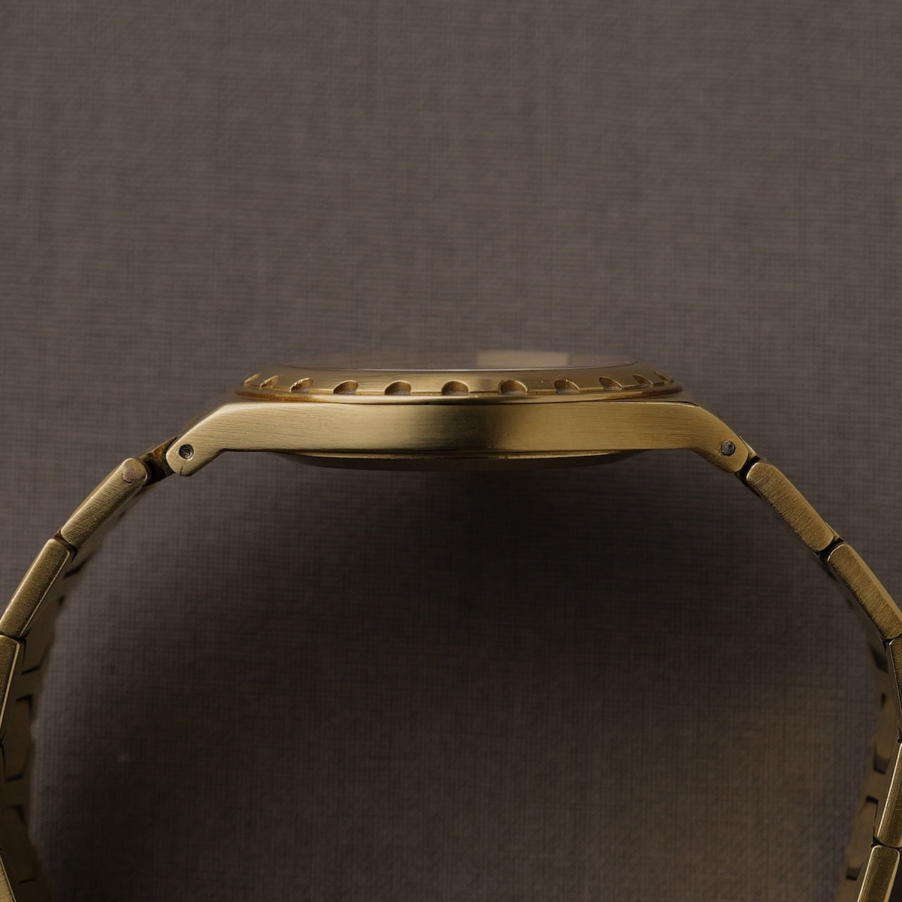 【ON HOLD】ヴァシュロン・コンスタンタン/222/46003/18Kイエローゴールド/1984年/箱付属/VACHERON CONSTANTIN 222 Ref.46003 Midsize 18KYG 1984 with Box