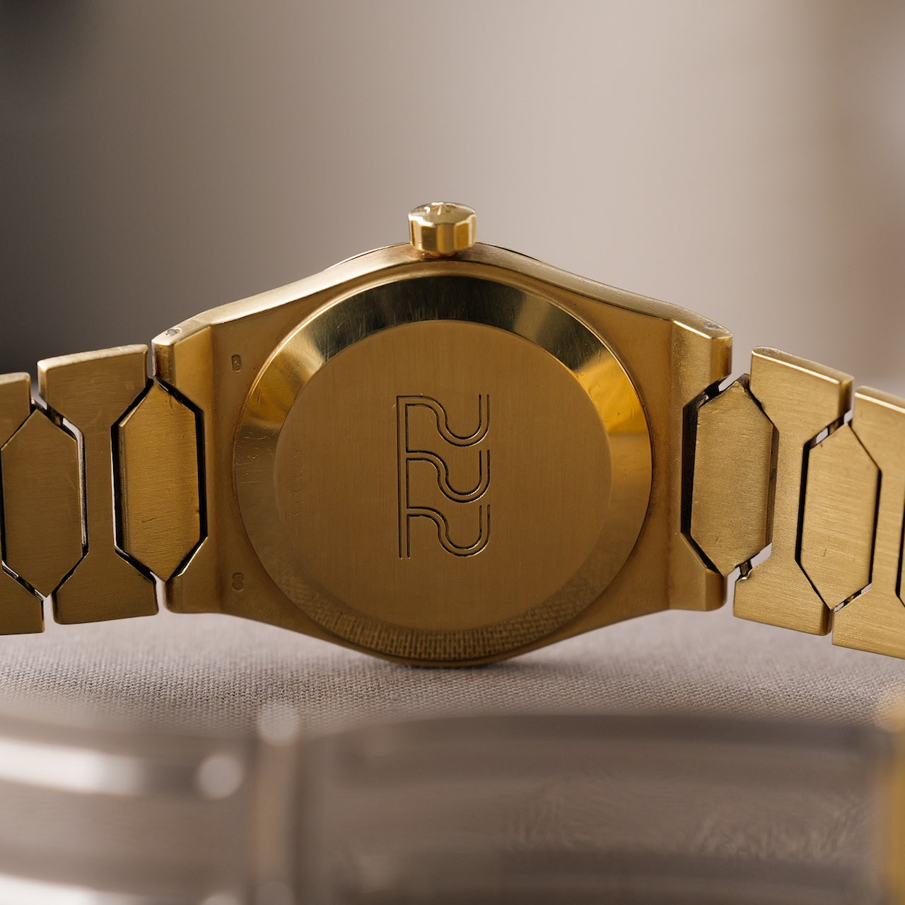 【ON HOLD】ヴァシュロン・コンスタンタン/222/46003/18Kイエローゴールド/1984年/箱付属/VACHERON CONSTANTIN 222 Ref.46003 Midsize 18KYG 1984 with Box