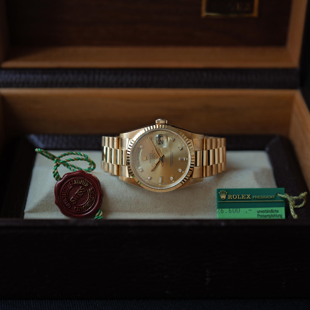ロレックス/デイデイト18238A/W番/ 10Pダイヤモンド/18Kイエローゴールド/保証書付きフルセット/ROLEX DAY-DATE Ref,18238A "Baguette Diamond" 18K Yellow Gold 1995y Full Set