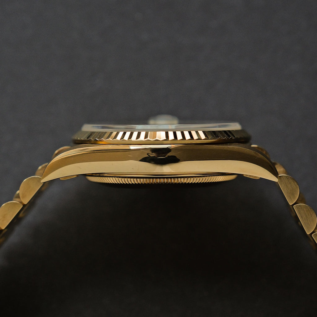 ロレックス/デイデイト18238A/W番/ 10Pダイヤモンド/18Kイエローゴールド/保証書付きフルセット/ROLEX DAY-DATE Ref,18238A "Baguette Diamond" 18K Yellow Gold 1995y Full Set