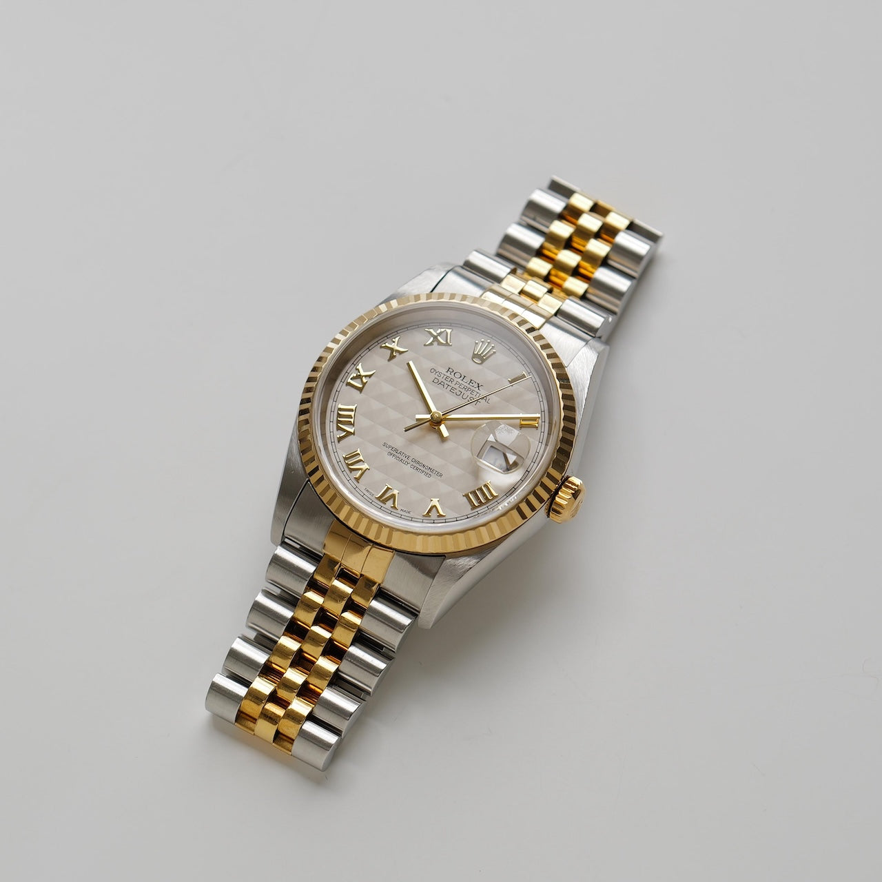 ロレックス/デイトジャスト16233/K番/アイボリーピラミッド/ローマン数字/保証書付きフルセット/ROLEX DATE-JUST Ref.16233 "IVORY PYRAMID" 2001y Full Set