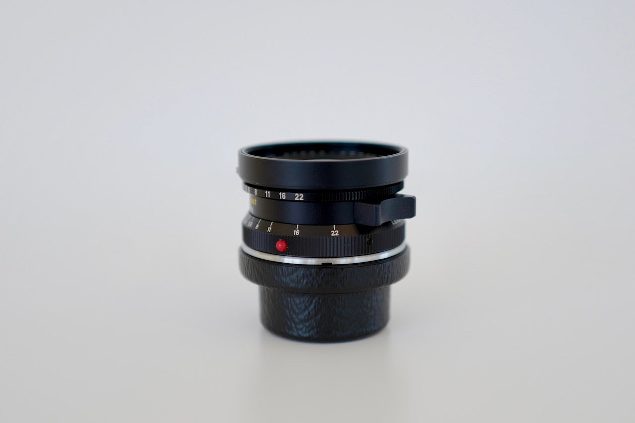 LEICA Super-Angulon 21mmF3.4 last version 1977y with Hood and Box