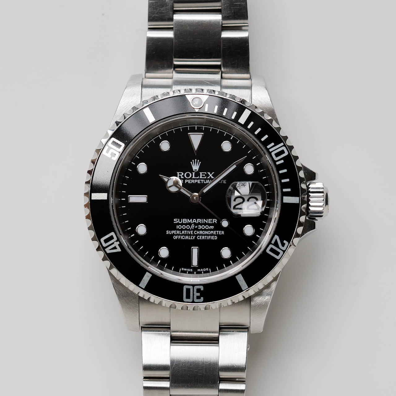 ロレックス/サブマリーナーデイト16610/F番/保証書・箱付き/ROLEX SUBMARINER DATE REF.16610 F Serial 2004 with Box and Paper