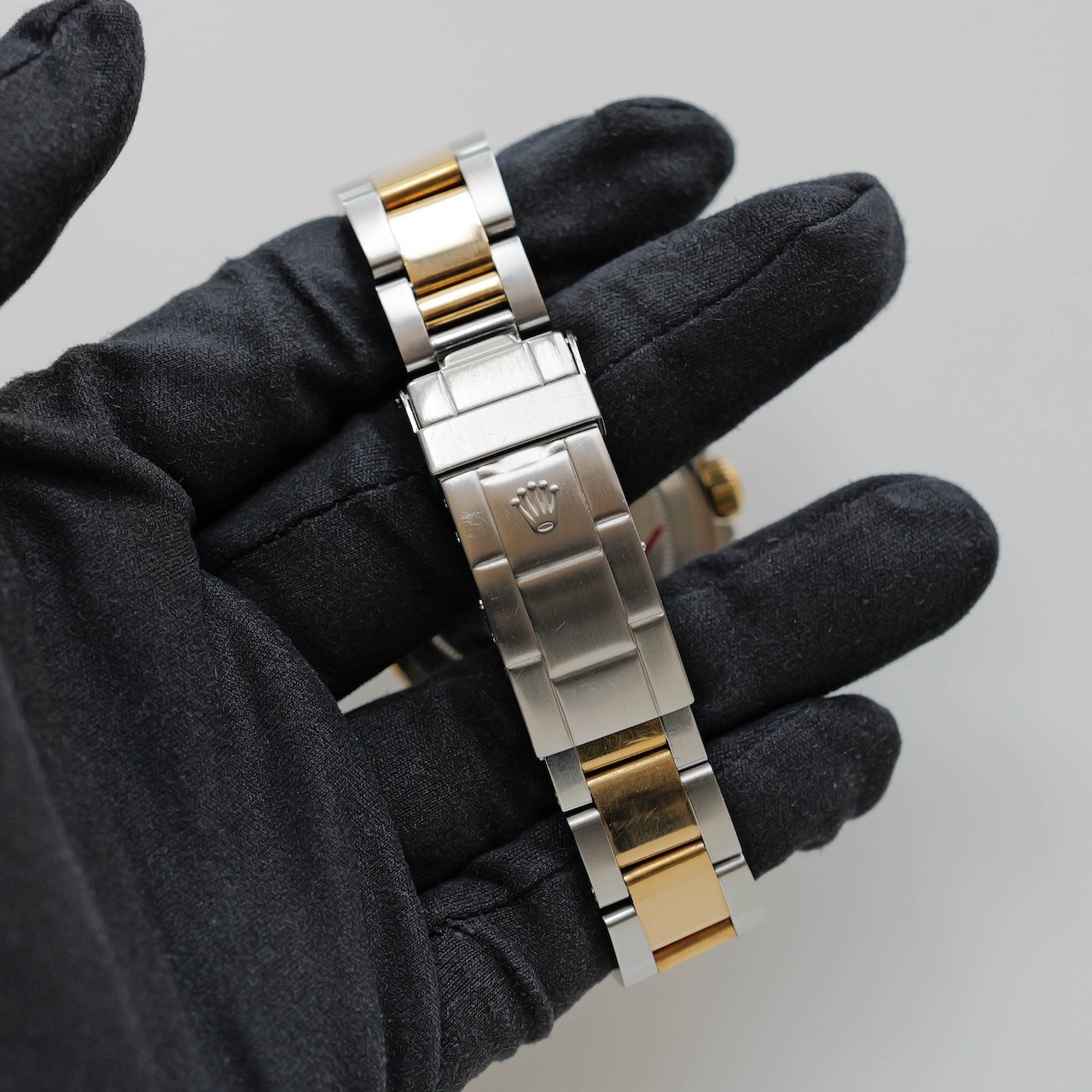 ロレックス/サブマリーナーデイト16803/R番/フジツボダイヤル/18Kイエローゴールド/ROLEX SUBMARINER DATE REF.16803 "Black Nipple Dial" 18KYG 1988y