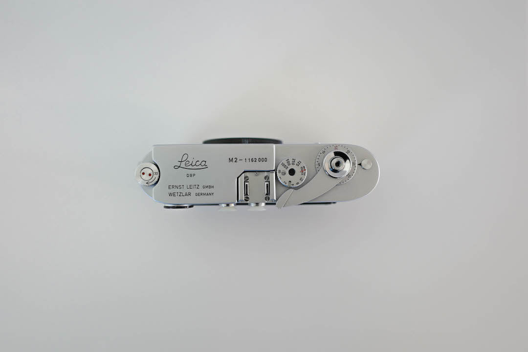 LEICA M2 Silver chrome comes with box, nice number!