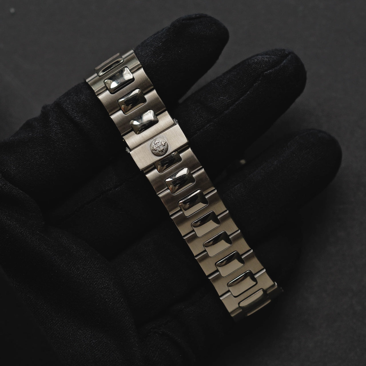 パテック・フィリップ/3800/1G-011/ブルーグレー/18Kホワイトゴールド/箱・アーカイブ付属/PATEK PHILIPPE NAUTILUS REF.3800/1G-011 "Blue Grey" 18K White Gold 1991 with Box and Archive