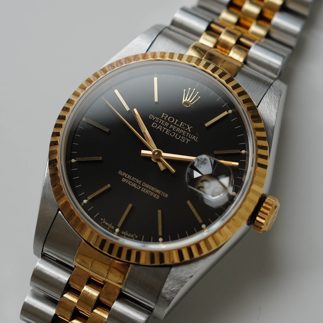 ロレックス/デイトジャスト16233/ブラックダイヤル/18Kイエローゴールド/ブヘラ保証書付き/ROLEX DATE-JUST REF.16233 18KYG "BLACK" with Paper Bucherer 1994y