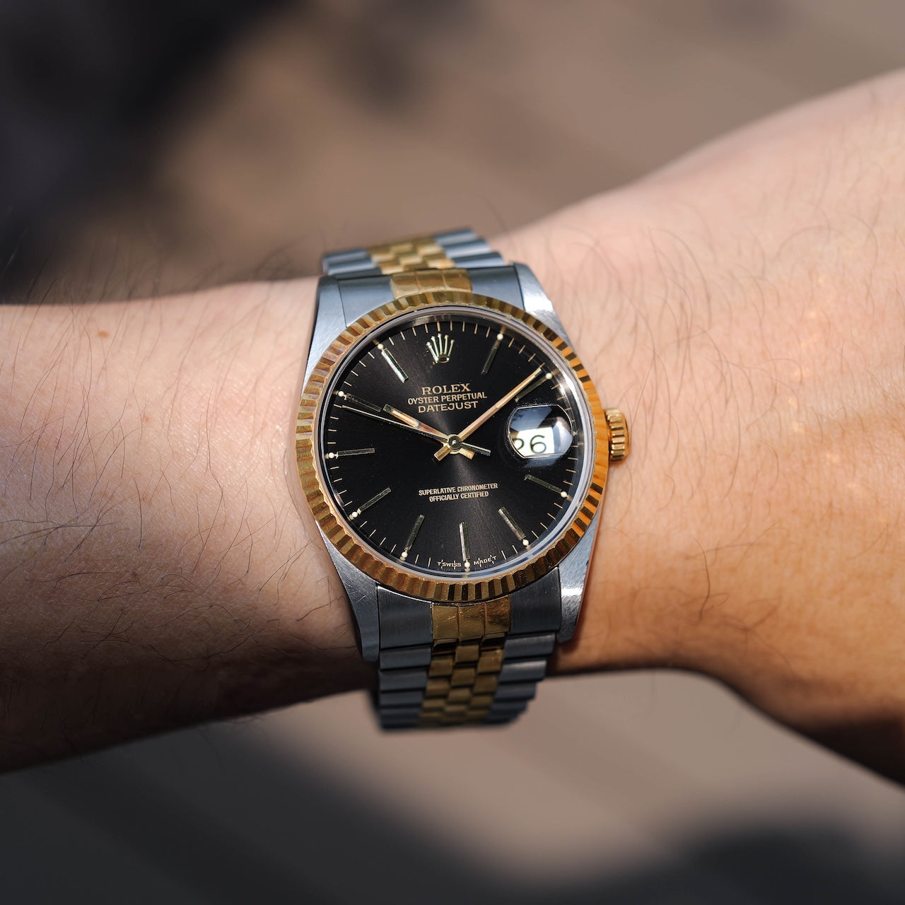 ロレックス/デイトジャスト16233/ブラックダイヤル/18Kイエローゴールド/ブヘラ保証書付き/ROLEX DATE-JUST REF.16233 18KYG "BLACK" with Paper Bucherer 1994y