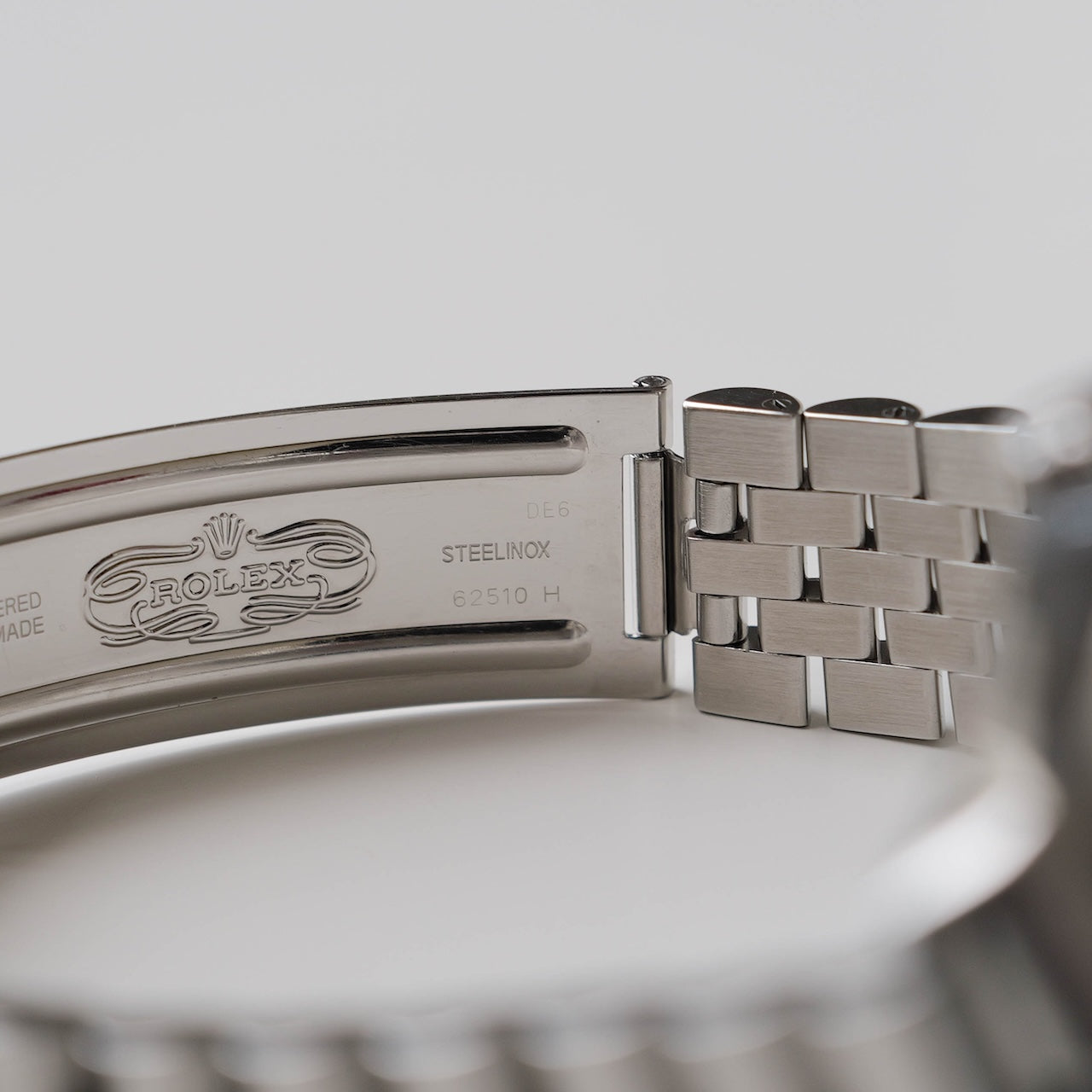 ロレックス/デイトジャスト16234/ブルーローマン/ 18Kホワイトゴールドベゼル/箱・保証書付き/ROLEX DATE-JUST REF.16234 "BLUE ROMAN" 18KWG bezel with Box and Paper 2001y