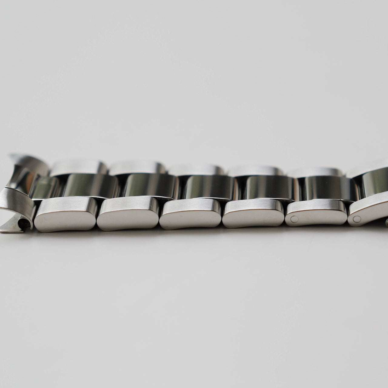 ROLEX❣20mmオイスターブレス❣ジェネリック！デベソ❢ ROLEX OYSTER PERPETUAL Ref.1007 – TIMEANAGRAM