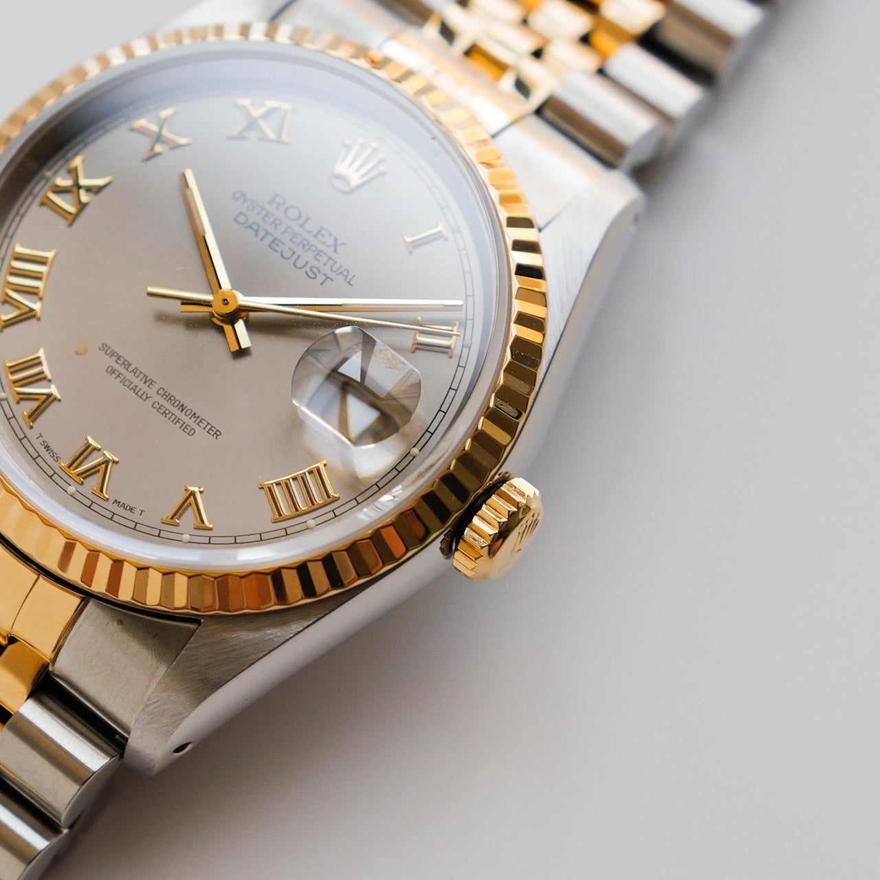 ロレックス/デイトジャスト/X番/グレー ローマンダイヤル/箱・保証書付フルセット/ROLEX DATE-JUST REF.16233 18KYG “GREY ROMAN” 1991y with Box and Paper