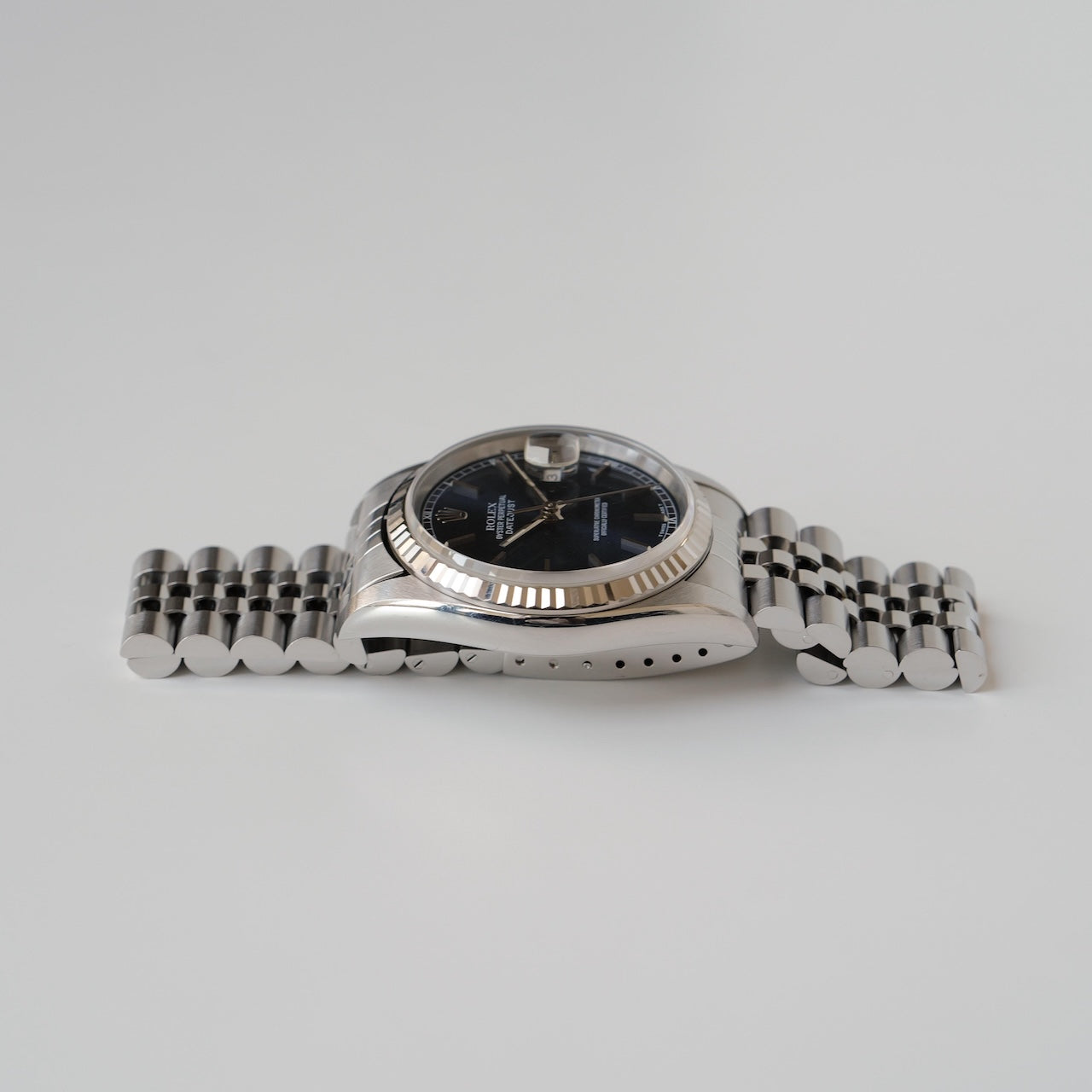 ロレックス/デイトジャスト/U番/ブルーダイヤル/裏蓋シール/箱・冊子等付属/ROLEX DATE-JUST REF.16234 “BLUE” 18KWG bezel 1997y with Box