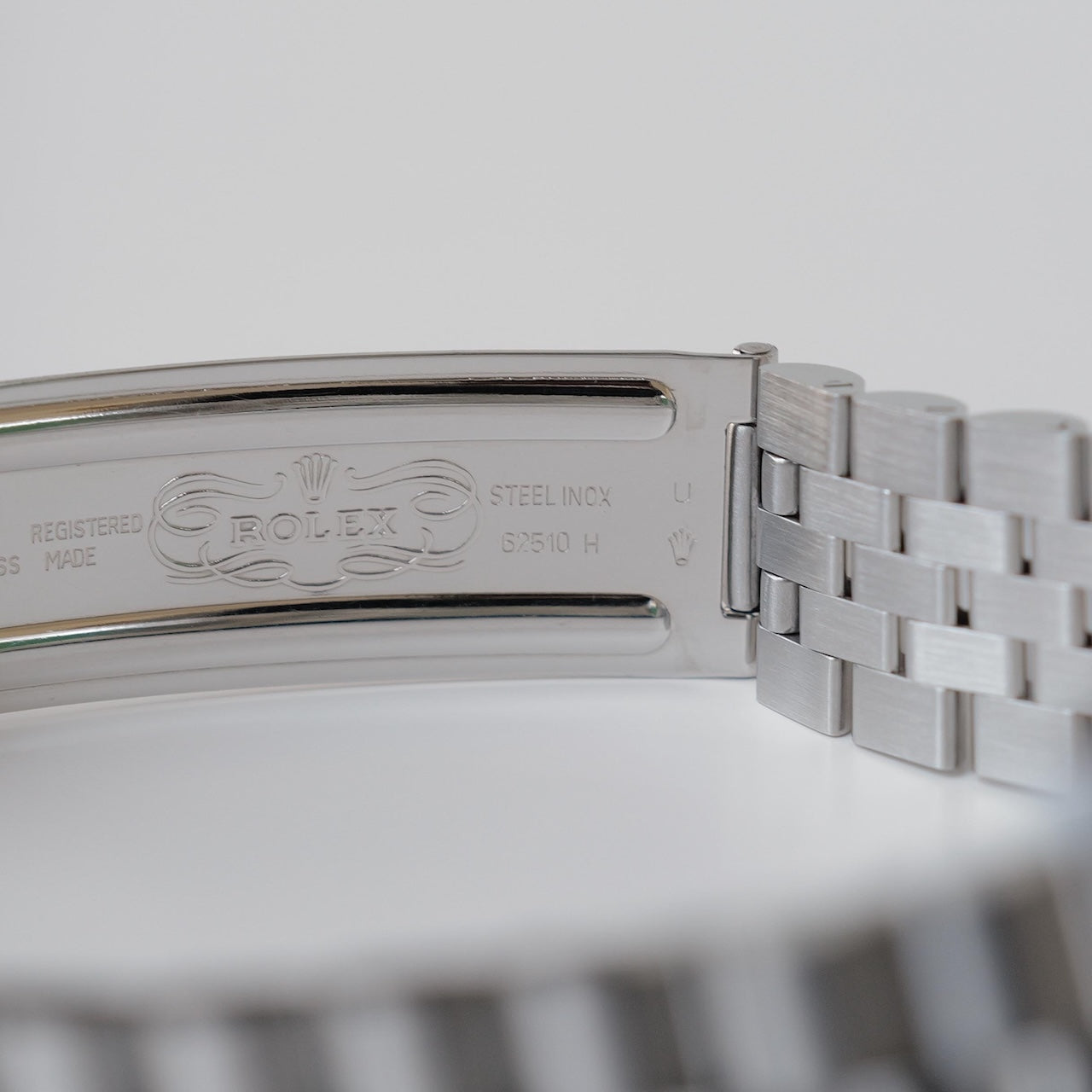 ロレックス/デイトジャスト/U番/ブルーダイヤル/裏蓋シール/箱・冊子等付属/ROLEX DATE-JUST REF.16234 “BLUE” 18KWG bezel 1997y with Box