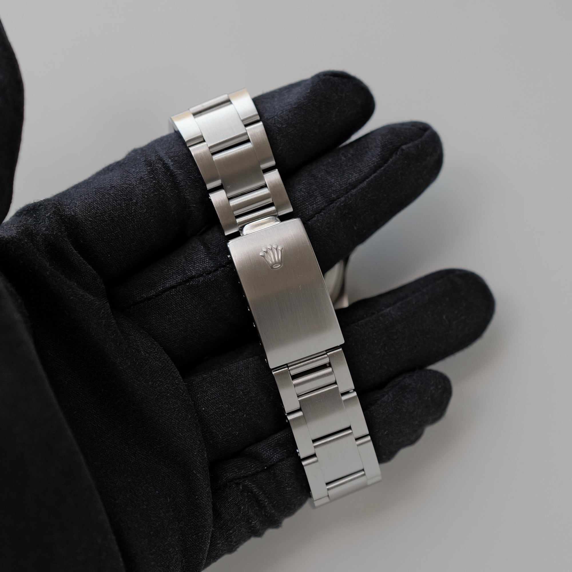 ロレックスエクスプローラー2/16570/E番/センタースプリット/黒文字盤/シングルバックル/箱・保証書付/ROLEX EXPLORER2 REF.16570 “RAIL DIAL” Black dial E-Serial with Box and Paper