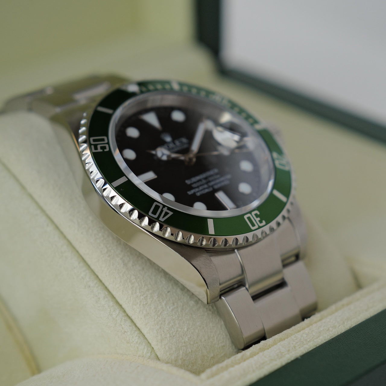 ロレックス/サブマリーナーデイト16610LV/Z番/グリーンサブ/保証書付フルセット/ROLEX SUBMARINER DATE REF.16610LV “KERMIT” Z-Serial 2006-07Y FULL SET