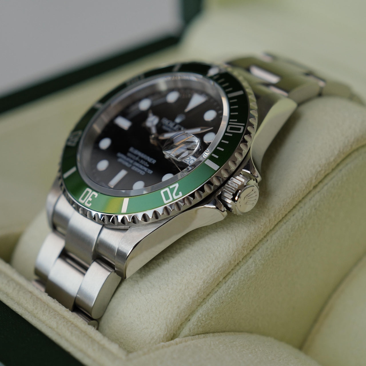 ロレックス/サブマリーナーデイト16610LV/Z番/グリーンサブ/保証書付フルセット/ROLEX SUBMARINER DATE REF.16610LV “KERMIT” Z-Serial 2006-07Y FULL SET