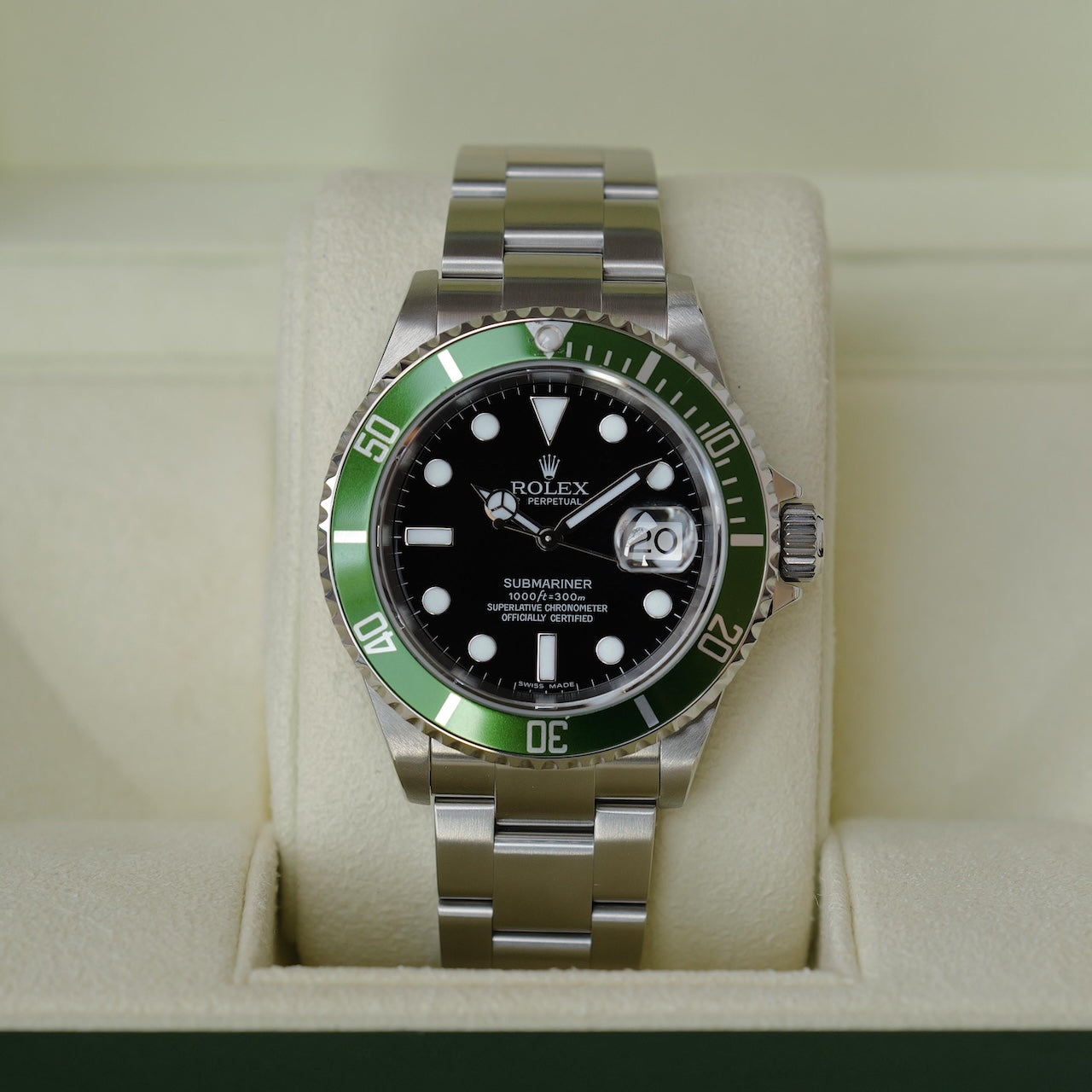ロレックス/サブマリーナーデイト16610LV/Z番/グリーンサブ/保証書付フルセット/ROLEX SUBMARINER DATE REF.16610LV “KERMIT” Z-Serial 2006-07Y FULL SET