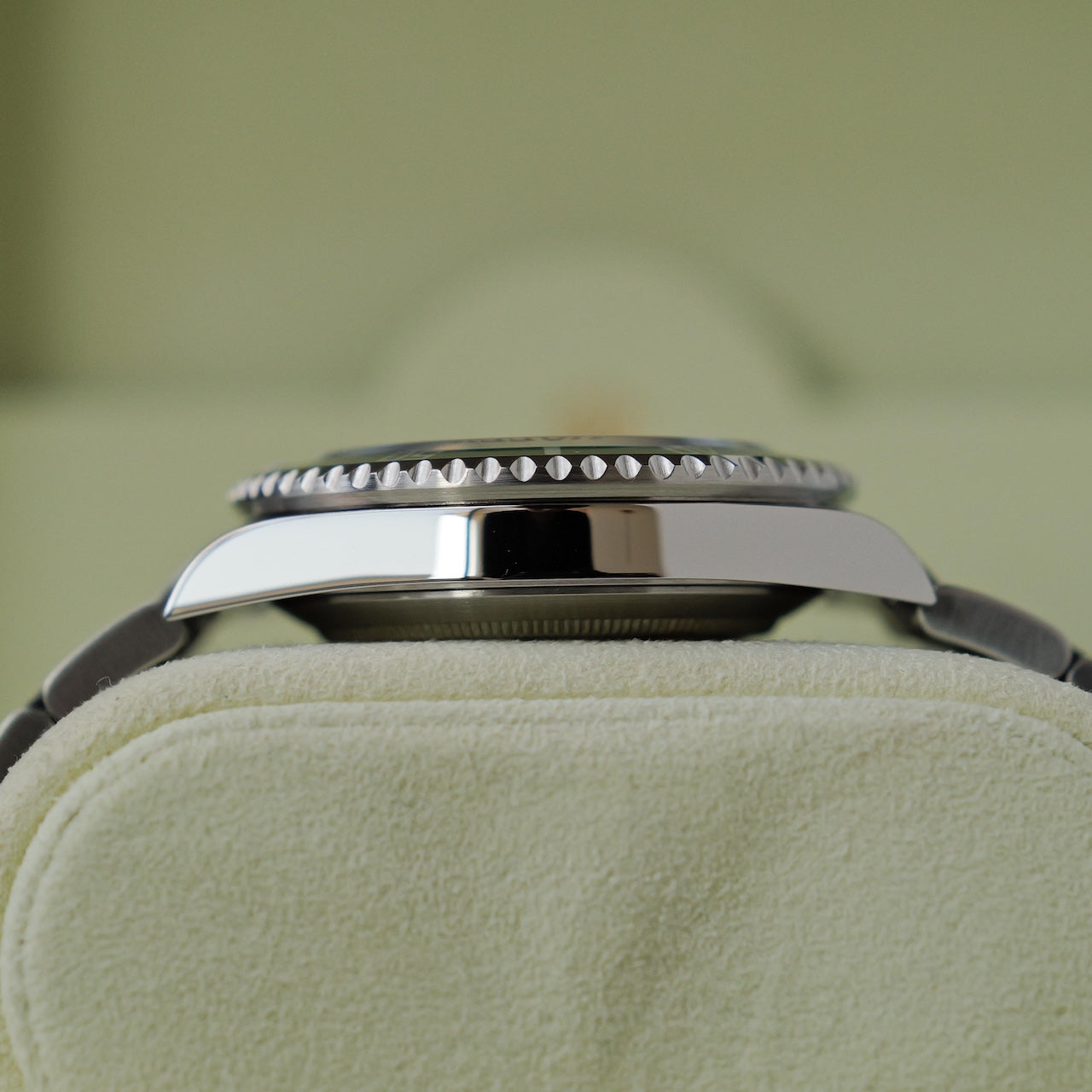 ロレックス/サブマリーナーデイト16610LV/Z番/グリーンサブ/保証書付フルセット/ROLEX SUBMARINER DATE REF.16610LV “KERMIT” Z-Serial 2006-07Y FULL SET