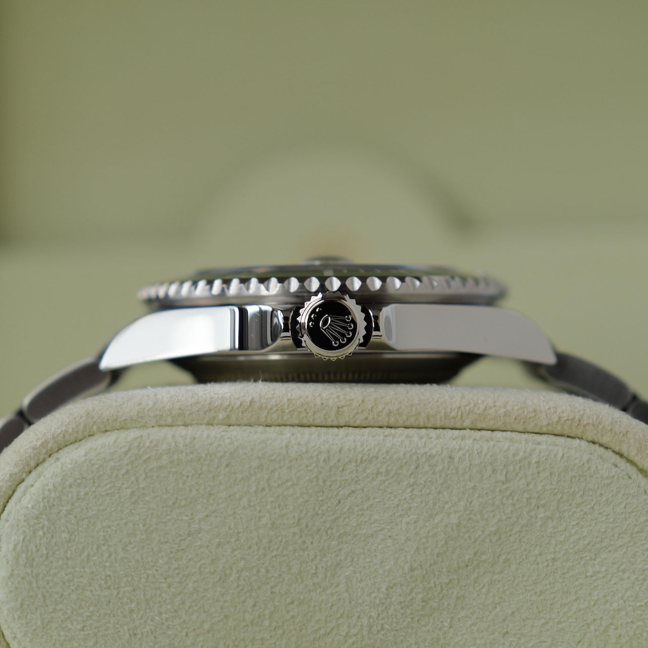 ロレックス/サブマリーナーデイト16610LV/Z番/グリーンサブ/保証書付フルセット/ROLEX SUBMARINER DATE REF.16610LV “KERMIT” Z-Serial 2006-07Y FULL SET