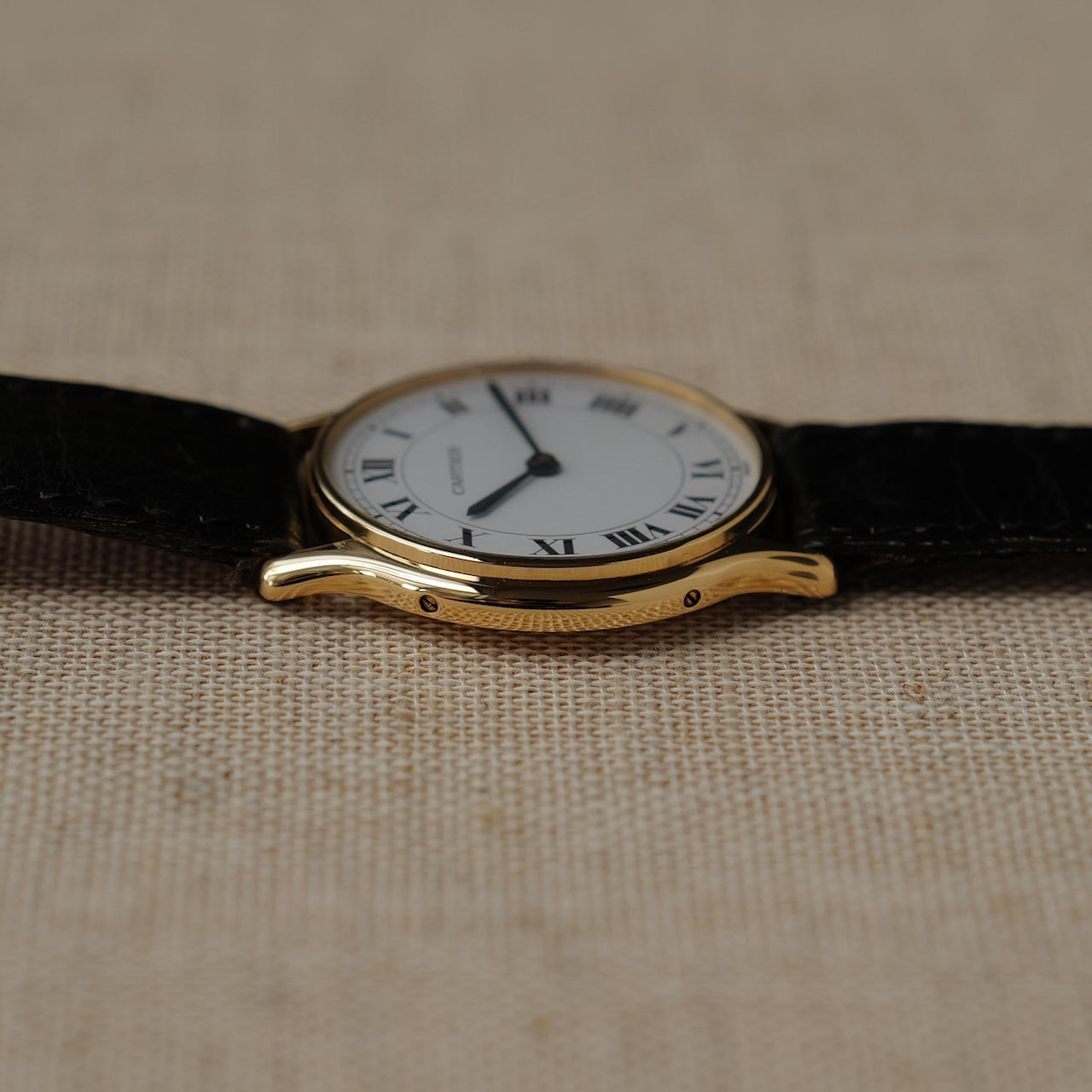 カルティエ/リヴィエラLM/10713/パリ表記/ホワイトローマン/18Kイエローゴールド/CARTIER RIVIERA LM REF.10713 "PARIS" White Roman Dial 18KYG 1970s