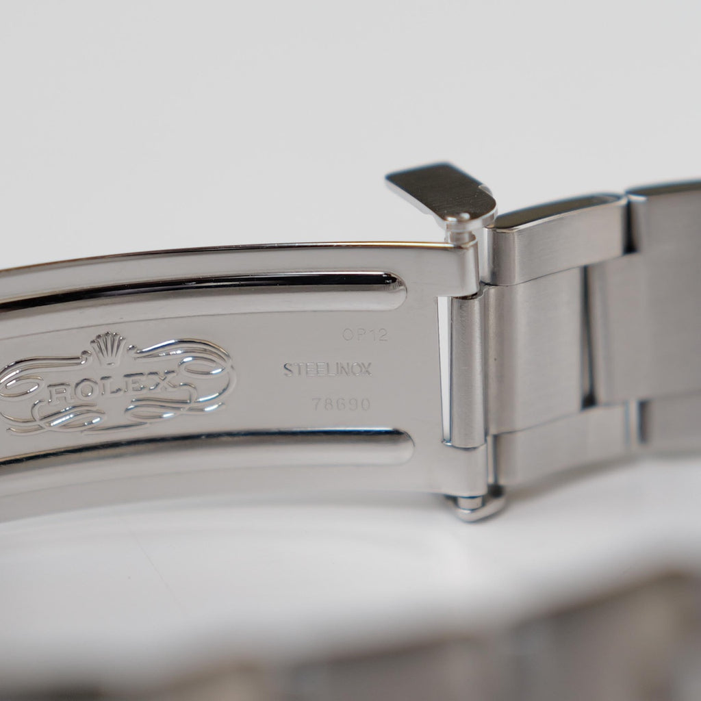 ロレックス/エクスプローラー1/114270/Z番/ルーレット刻印/保証書付フルセット/ROLEX EXPLORER 1 REF.114270 Z-Serial "Engraved rehaut" 2007 Full Set