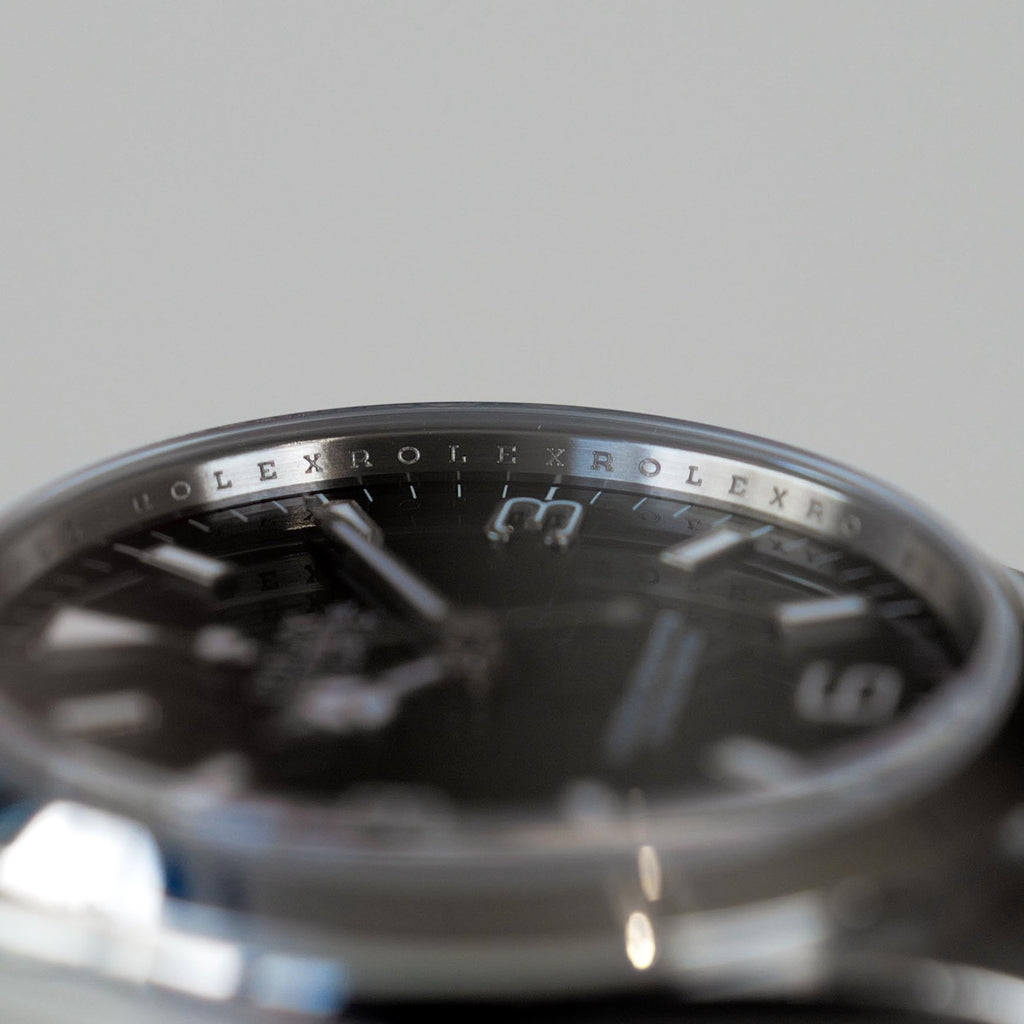 ロレックス/エクスプローラー1/114270/Z番/ルーレット刻印/保証書付フルセット/ROLEX EXPLORER 1 REF.114270 Z-Serial "Engraved rehaut" 2007 Full Set