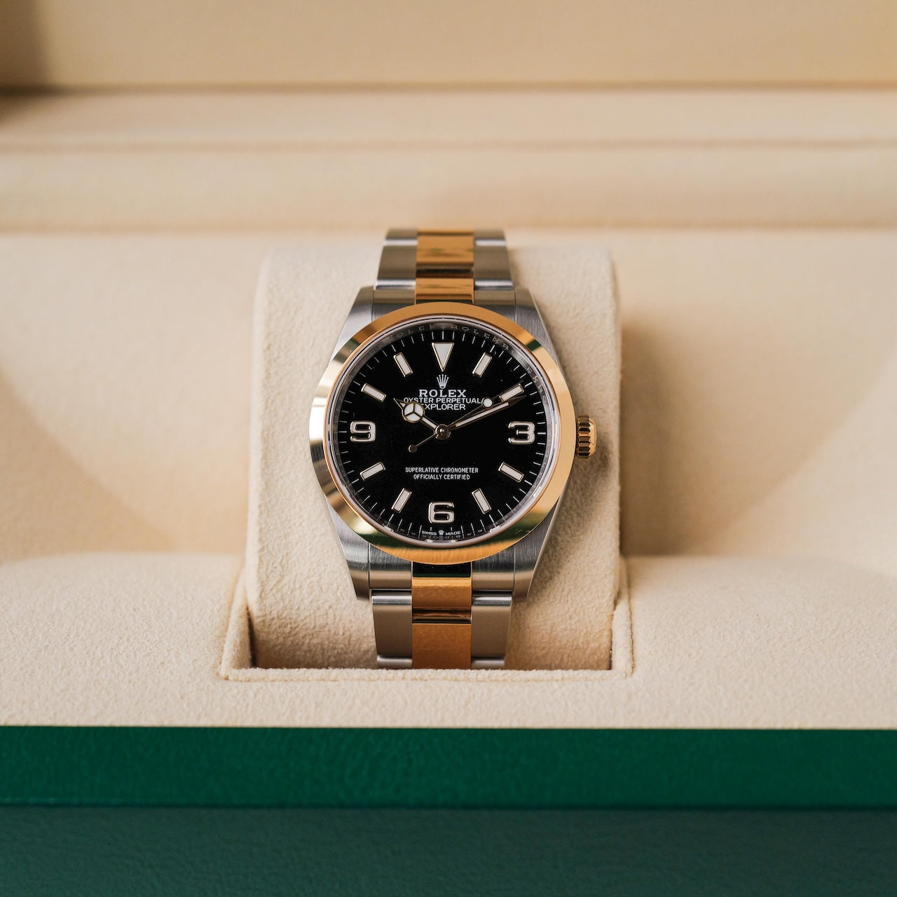 ロレックス/エクスプローラー124273/イエローロレゾール/新品フルセット/保護シールあり/ROLEX EXPLORER 1 REF.124273 18KYG FULL SET 2023Y NOS