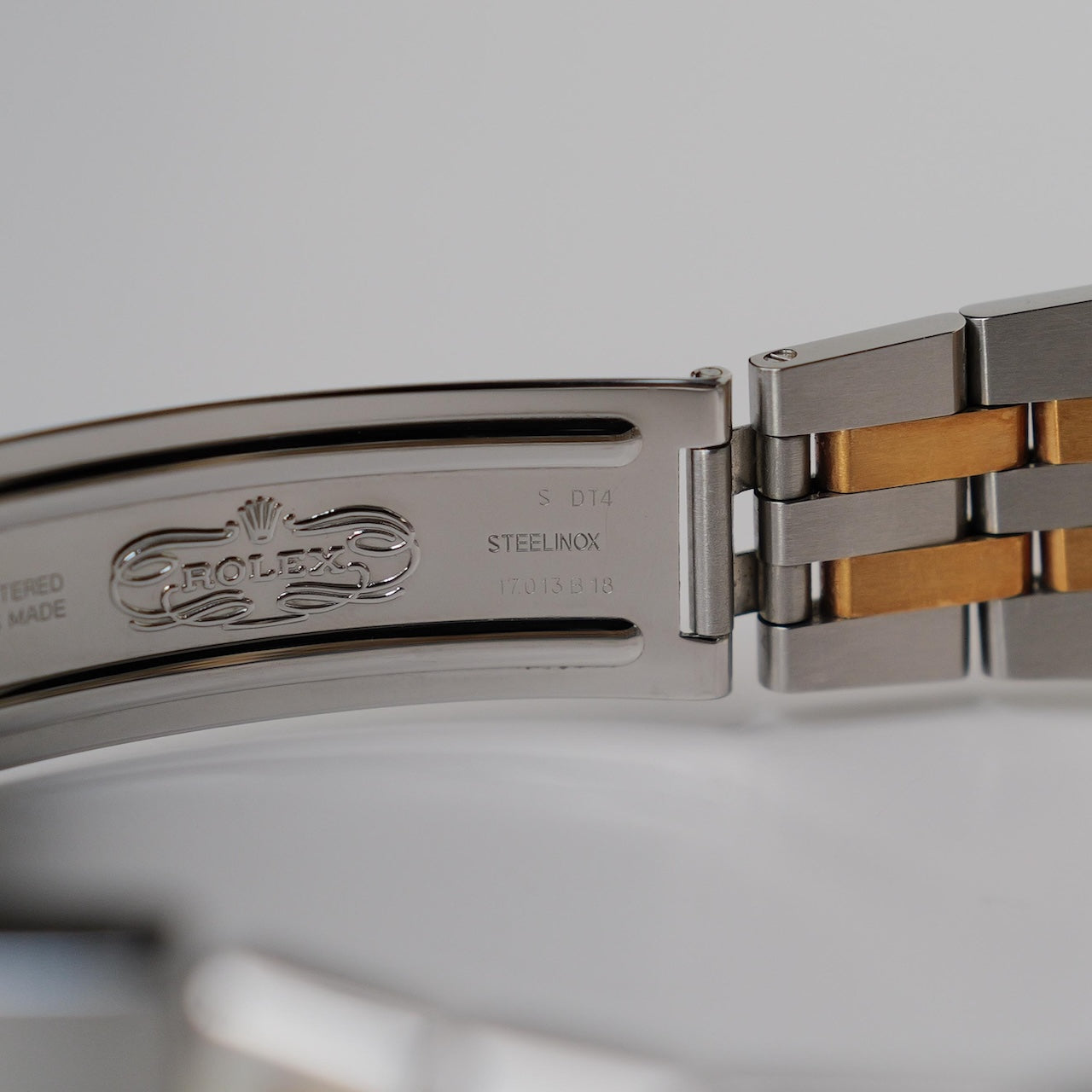 ロレックス/デイトジャスト オイスタークォーツ/17013/N番/18Kイエローゴールド/箱・国際保証書付き/ROLEX DATE-JUST OYSTER-QUARTZ REF.17013 18KYG with Paper and Box 1991Y