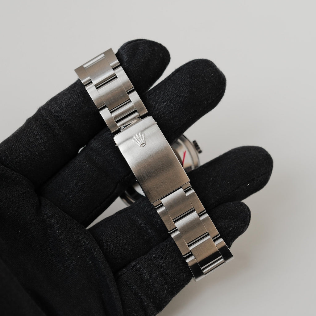 ロレックス/エクスプローラー14270/X番/少しパティーナダイヤル/オールトリチウム/シングルバックル/ラグ横穴あり/ROLEX EXPLORER 1 REF.14270 "Little PATINA" X-Serial All tritium Single buckle 1991-92Y