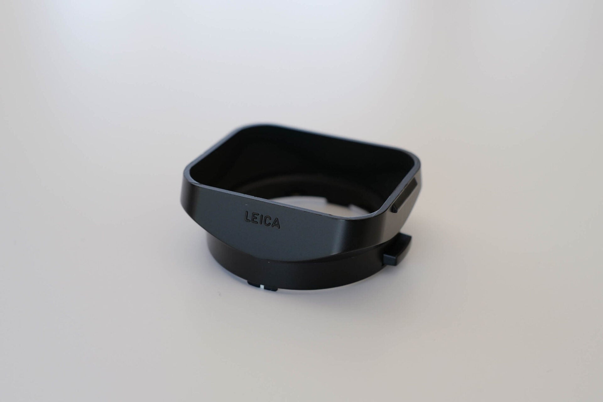 LEICA  ELMARIT-M 28mm F2.8