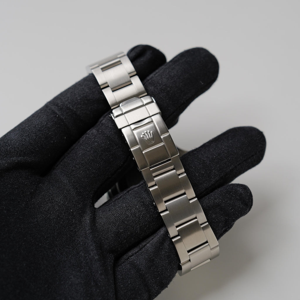 ロレックス/エクスプローラー2/16570/A番/SIWSSオンリー/黒文字盤/保証書付きフルセット/ROLEX EXPLORER 2 REF.16570 "SWISS ONLY" Black dial Full Set 1998-99Y