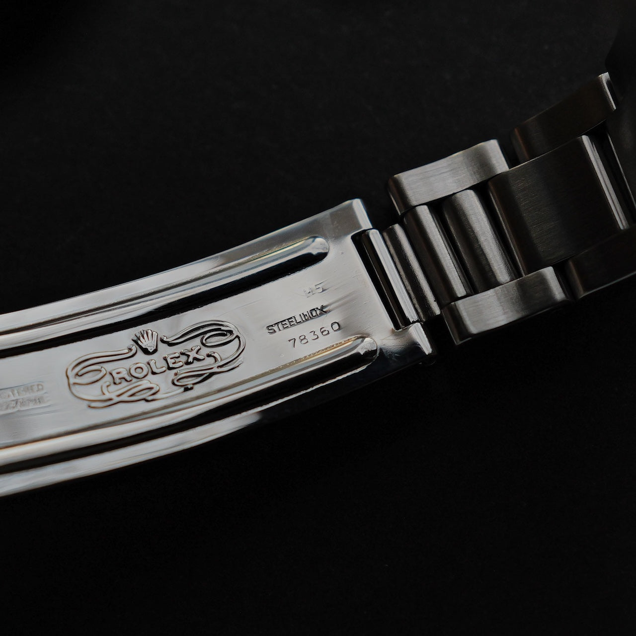 ロレックス/デイトナ16520/R番/段落ちマーク1ダイヤル/200タキベゼル/逆6/シングルバックル/ROLEX DAYTONA REF.16520 “Mk1, Floating Dial” Mk1, 200 Tachy Bezel 1988y