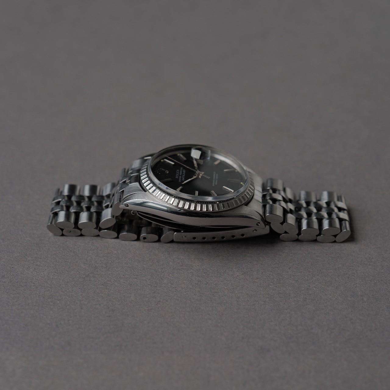 ロレックス/デイトジャスト1603/マット黒文字盤/シルバーフォント/エンジンターンドベゼル/USジュビリー/ROLEX DATE-JUST REF.1603 "Black Matte dial" US Jubilee  Silver print 1969Y