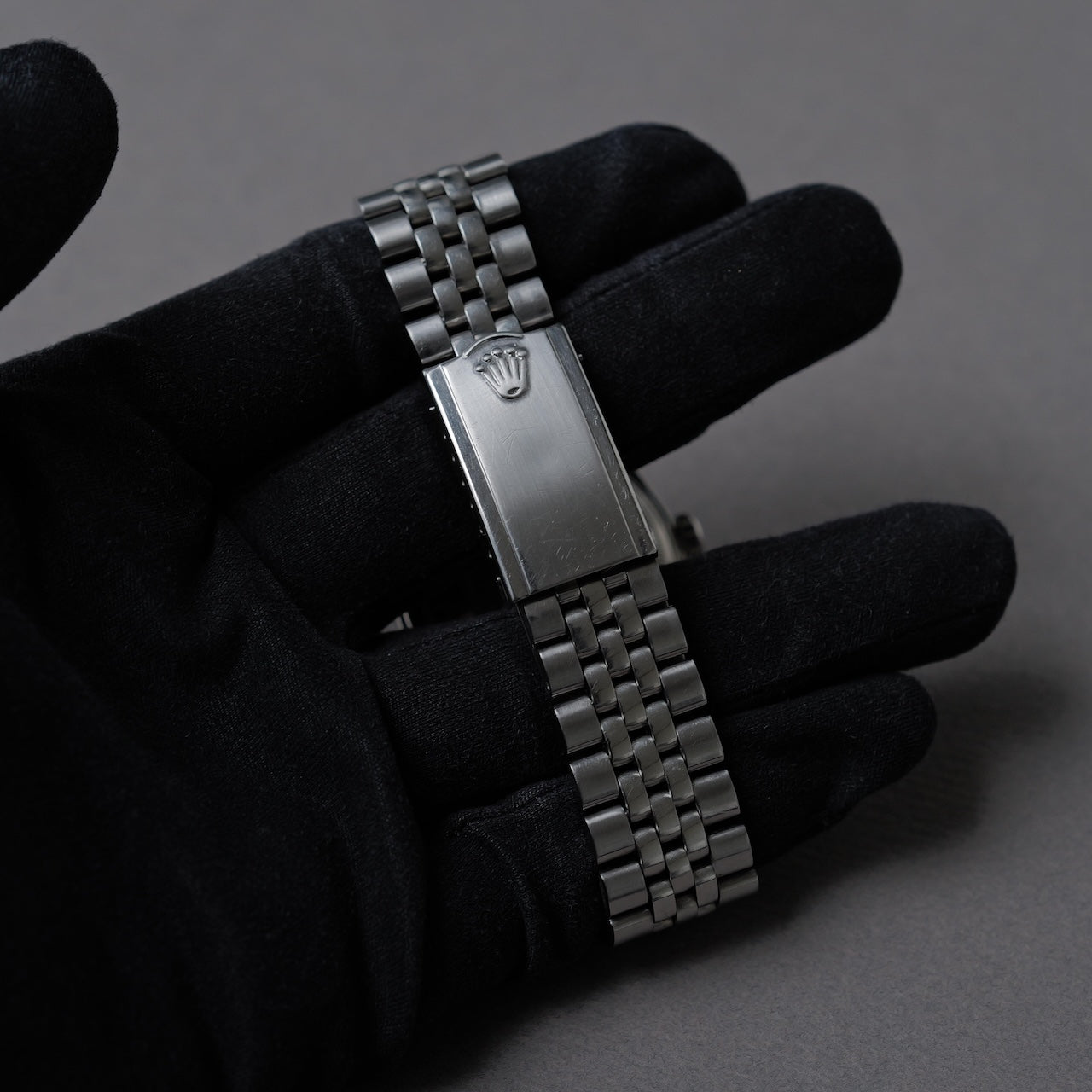 ロレックス/デイトジャスト1603/マット黒文字盤/シルバーフォント/エンジンターンドベゼル/USジュビリー/ROLEX DATE-JUST REF.1603 "Black Matte dial" US Jubilee  Silver print 1969Y