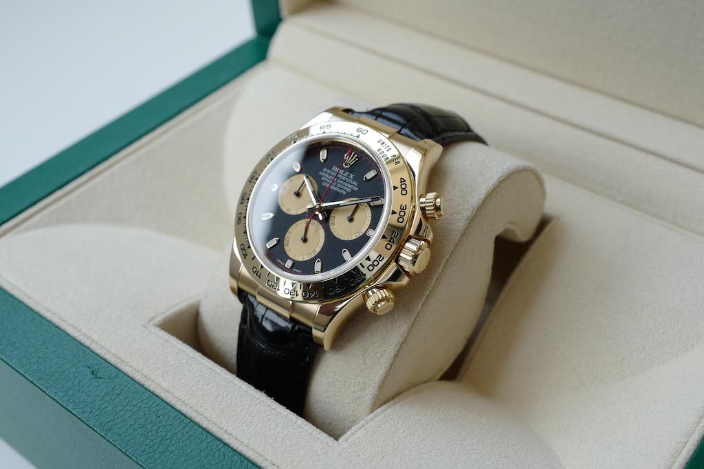 ROLEX DAYTONA REF.116518 Black x Gold dial x Red minute circle