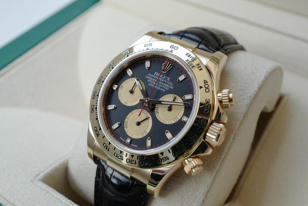 ROLEX DAYTONA REF.116518 Black x Gold dial x Red minute circle