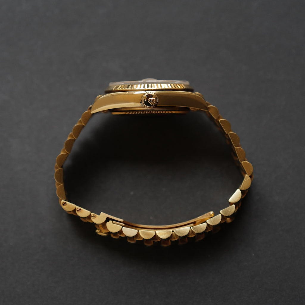 ロレックス/デイデイト18038/シャンパン/10Pダイヤモンド/保証書付き/ROLEX DAY-DATE Ref.18038 "10P Diamonds" 18KYG 1984y with Paper