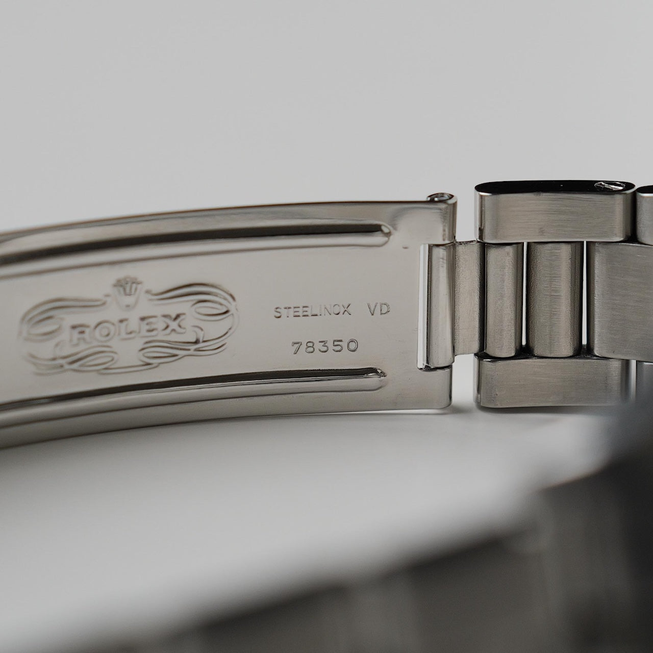 ロレックス/オイスターパーペチュアル デイト1501/シルバーダイヤル/エンジンターンドベゼル/ROLEX OYSTER PERPETUAL DATE REF.1501 SILVER DIAL 1978-79Y