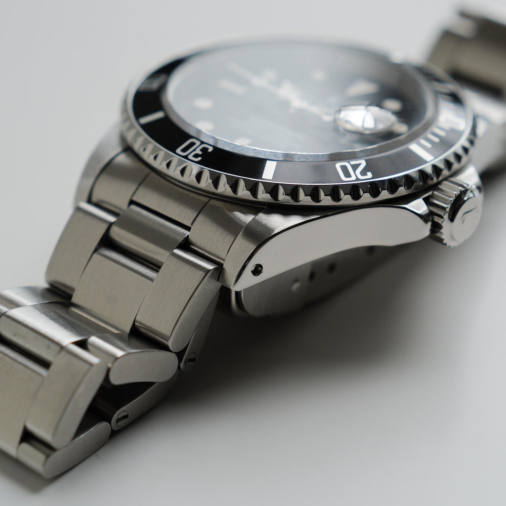 ロレックス/サブマリーナーデイト16610/W番/オールトリチウム/箱・保証書付/ROLEX SUBMARINER DATE REF.16610 All Tritium 1995 with Box and Paper
