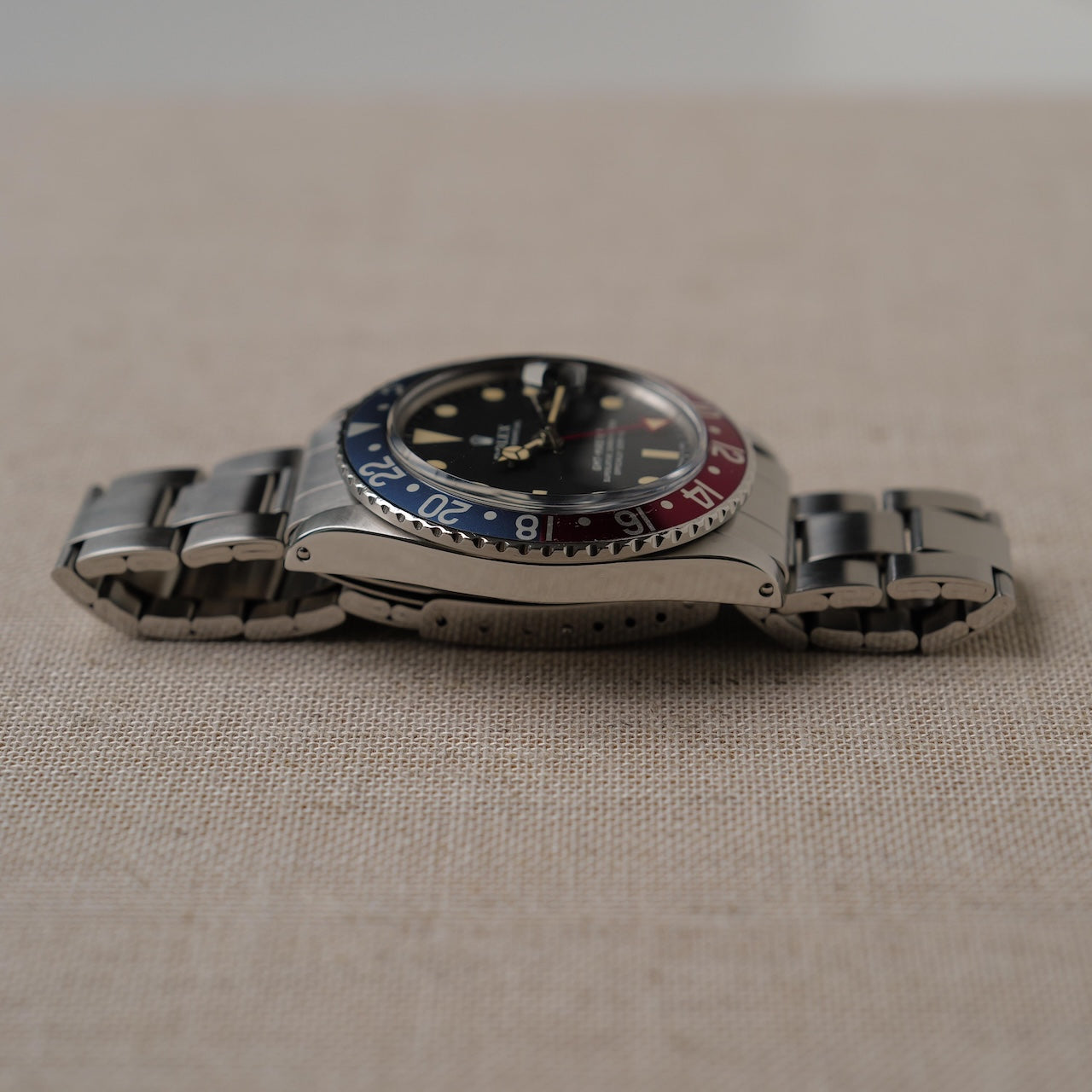 ロレックス/GMTマスター1675/全赤針/マーク２ダイヤル/保証書付き/ROLEX GMT-MASTER REF.1675 "Red 24-Hour Hand" Mk2 Dial 1972Y with Paper