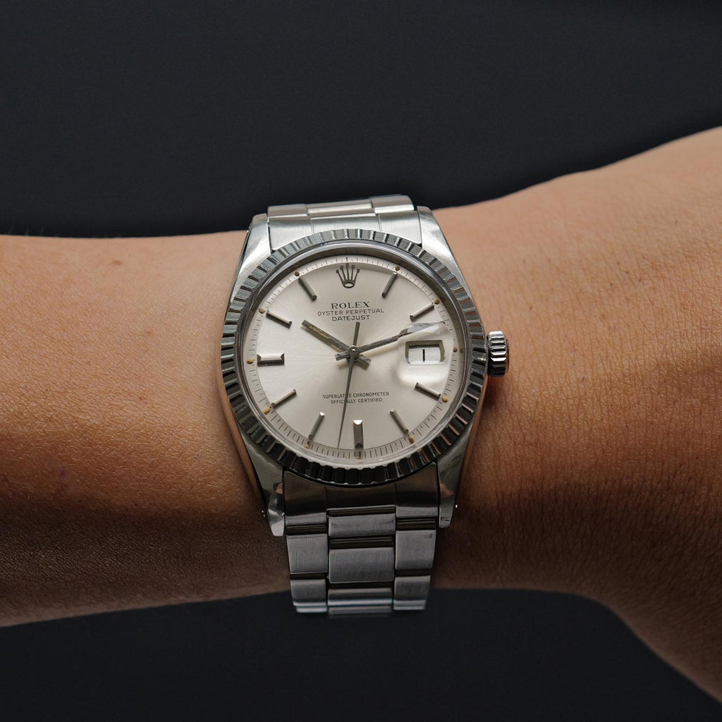 ロレックスデイトジャスト1603/シルバー/ステップドダイヤル/エンジンターンベゼル/ROLEX DATEJUST REF.1603 Silver Dial Engine Turned Bezel 1977y