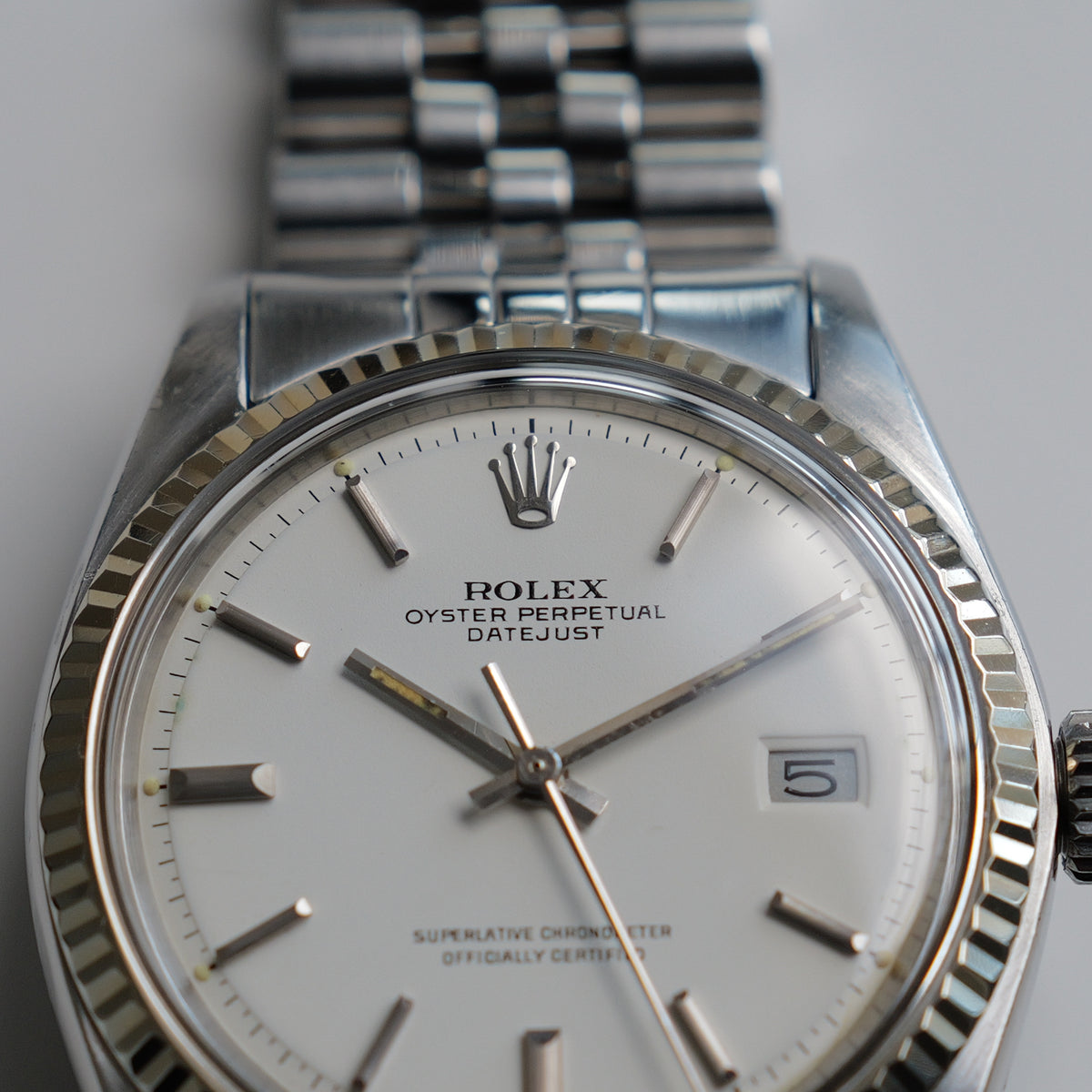 ロレックス/デイトジャスト1601/オフホワイト/WGベゼル/ROLEX DATEJUST REF.1601 Off-White Dial 1977y