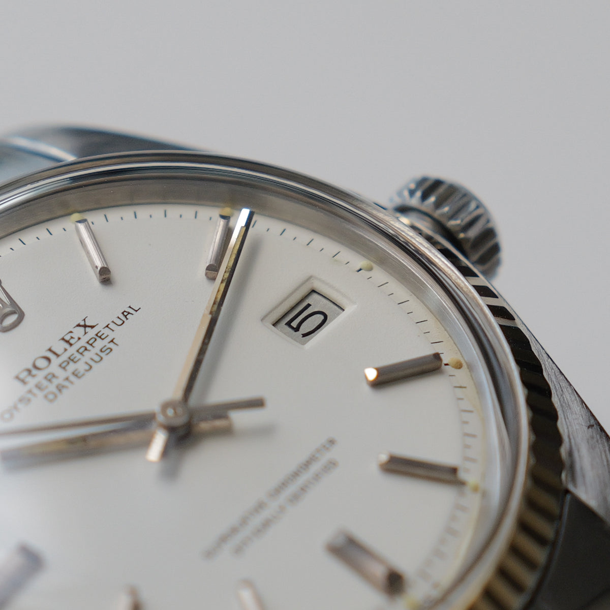 ロレックス/デイトジャスト1601/オフホワイト/WGベゼル/ROLEX DATEJUST REF.1601 Off-White Dial 1977y